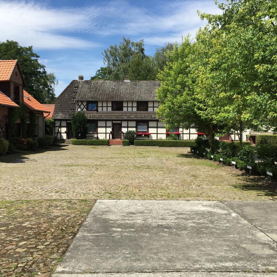 Engels Hof Wolfsburg Kültér fotó